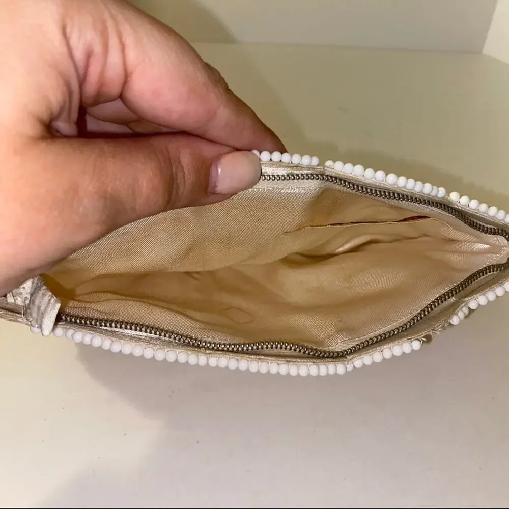 VINTAGE LA REGALE beaded clutch bag